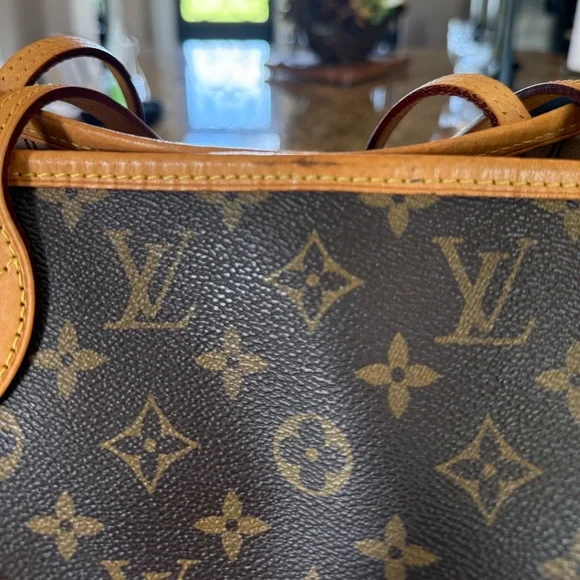 Louis Vuitton Neverfull MM - Picture 3 of 16